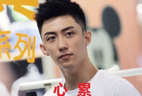 黄景瑜恋情爆料最新情况,神秘女友身份曝光，恋情细节引热议