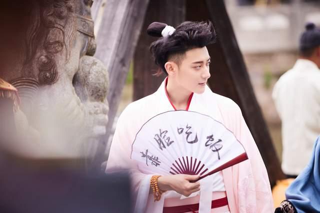 杨紫黄子韬最新爆料视频,幕后故事与情感纠葛大公开