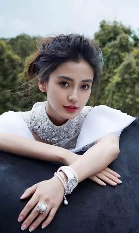 杨颖最新爆料2024